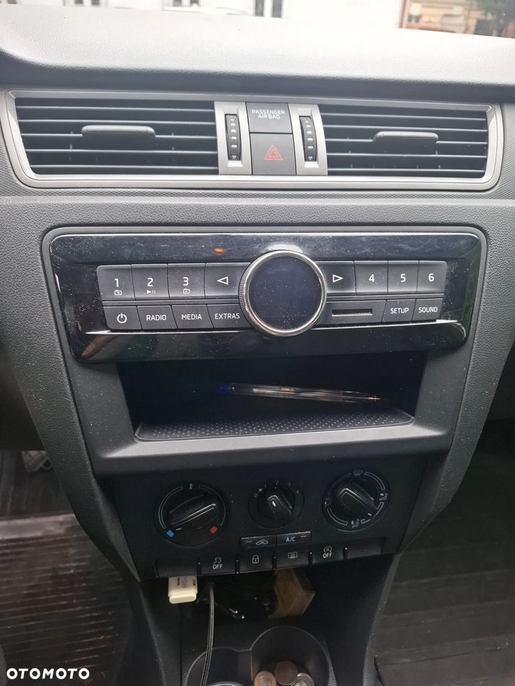 Skoda RAPID Spb 1.2 TSI Active - 8