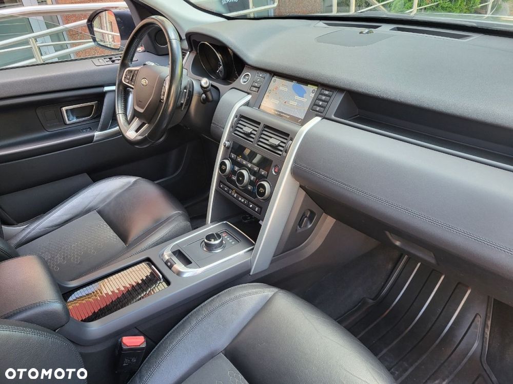 Land Rover Discovery Sport - 12