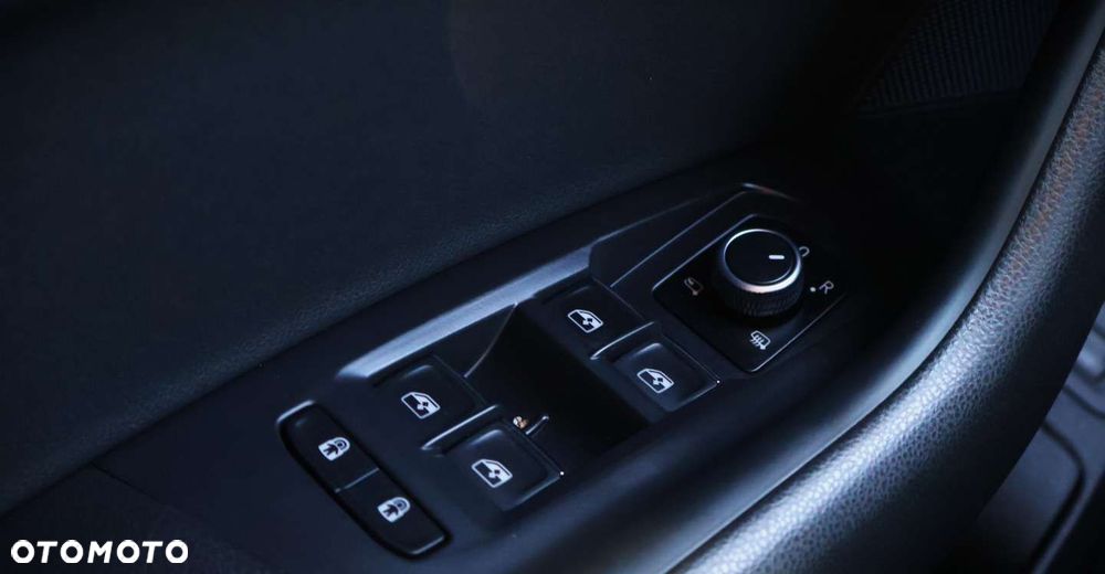 Volkswagen Touareg - 36