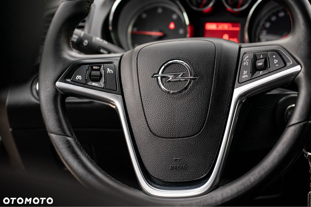 Opel Insignia 2012 photo 4