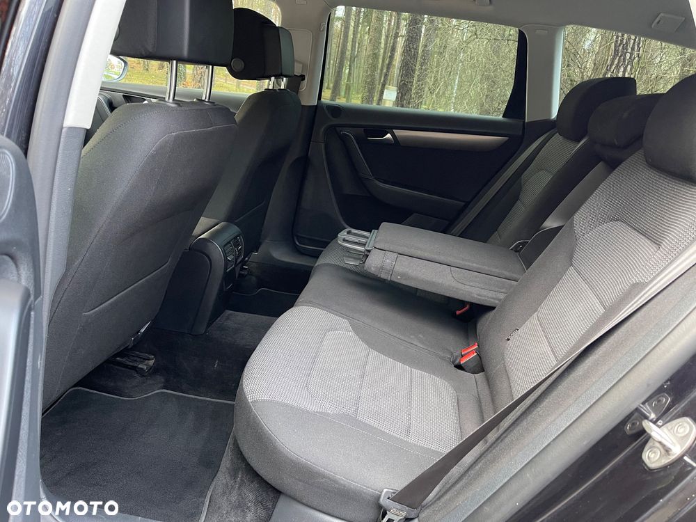 Volkswagen Passat 2.0 TDI DSG Comfortline - 7