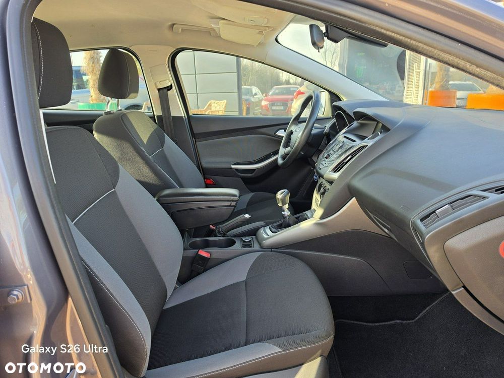 Ford Focus - 33