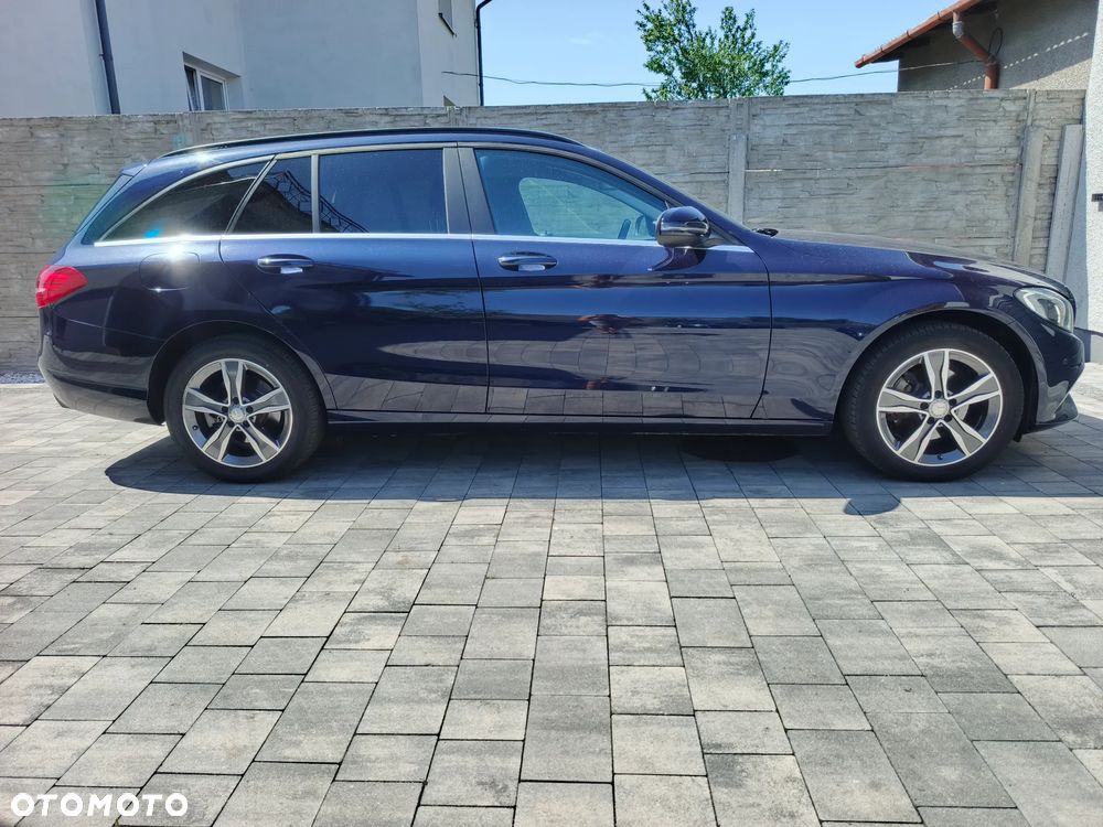 Mercedes-Benz Klasa C 220 d 4-Matic 7G-TRONIC - 13