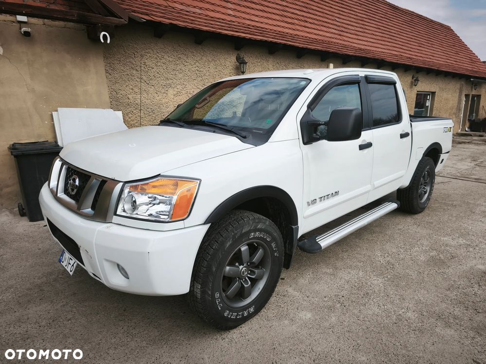 Nissan Titan 5.6 V8 SE Crew Cab - 4