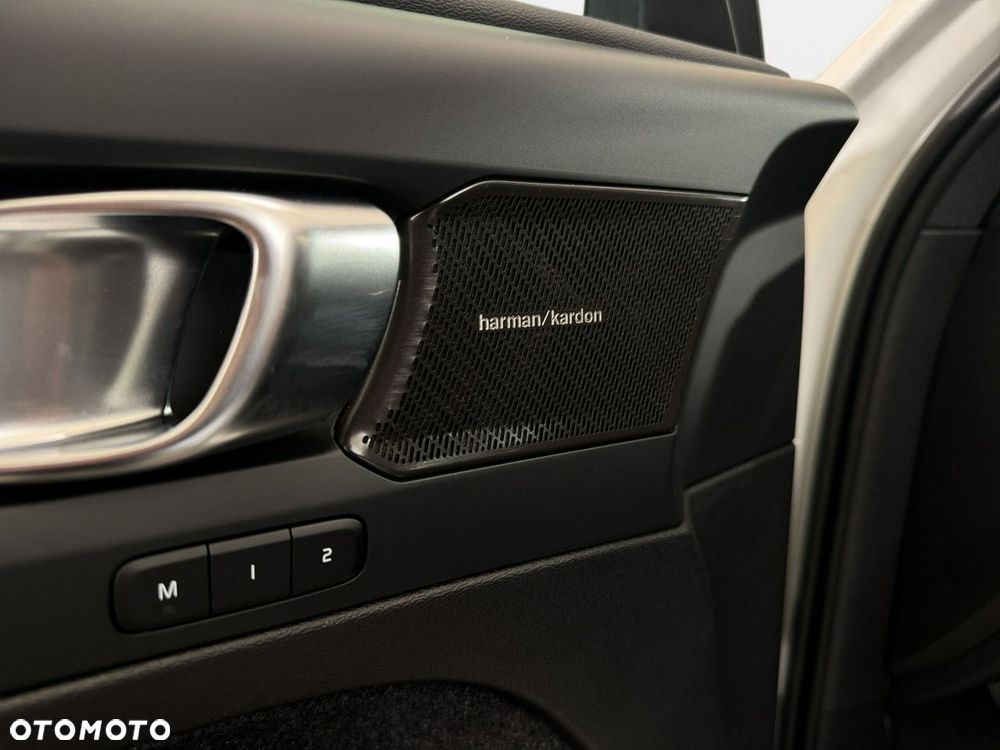 Volvo XC 40 - 34