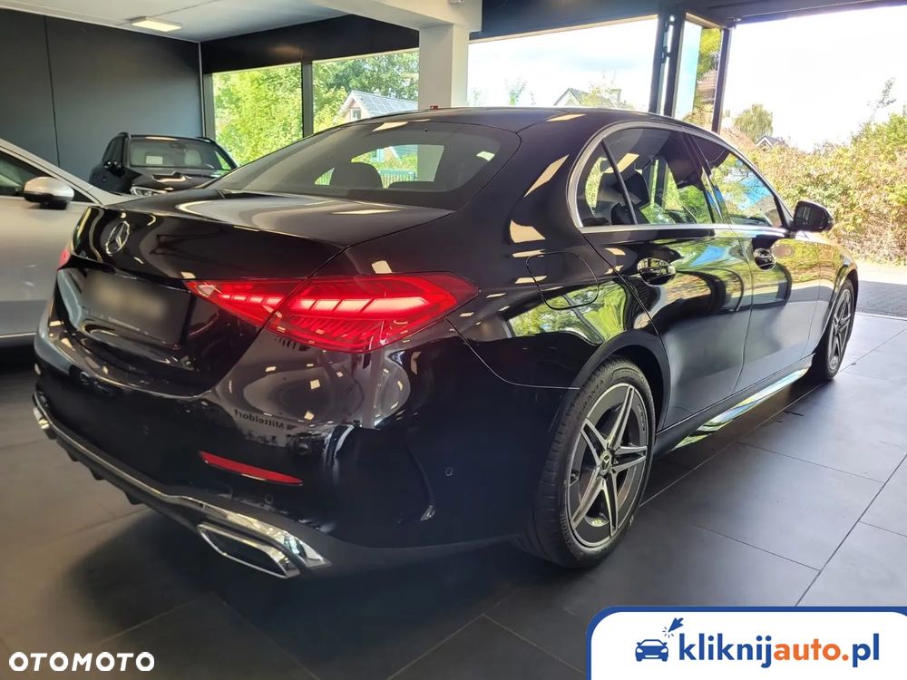 Mercedes-Benz Klasa C 180 9G-TRONIC AMG Line - 3