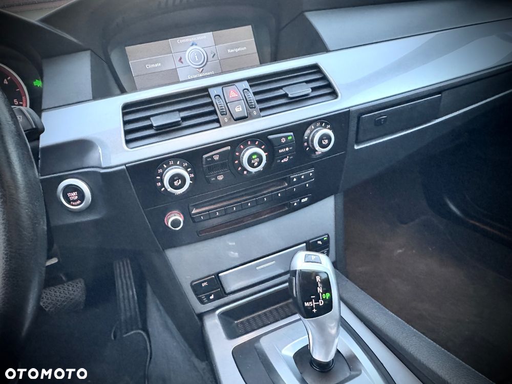 BMW Seria 5 535d Sport-Aut Edition Sport - 16