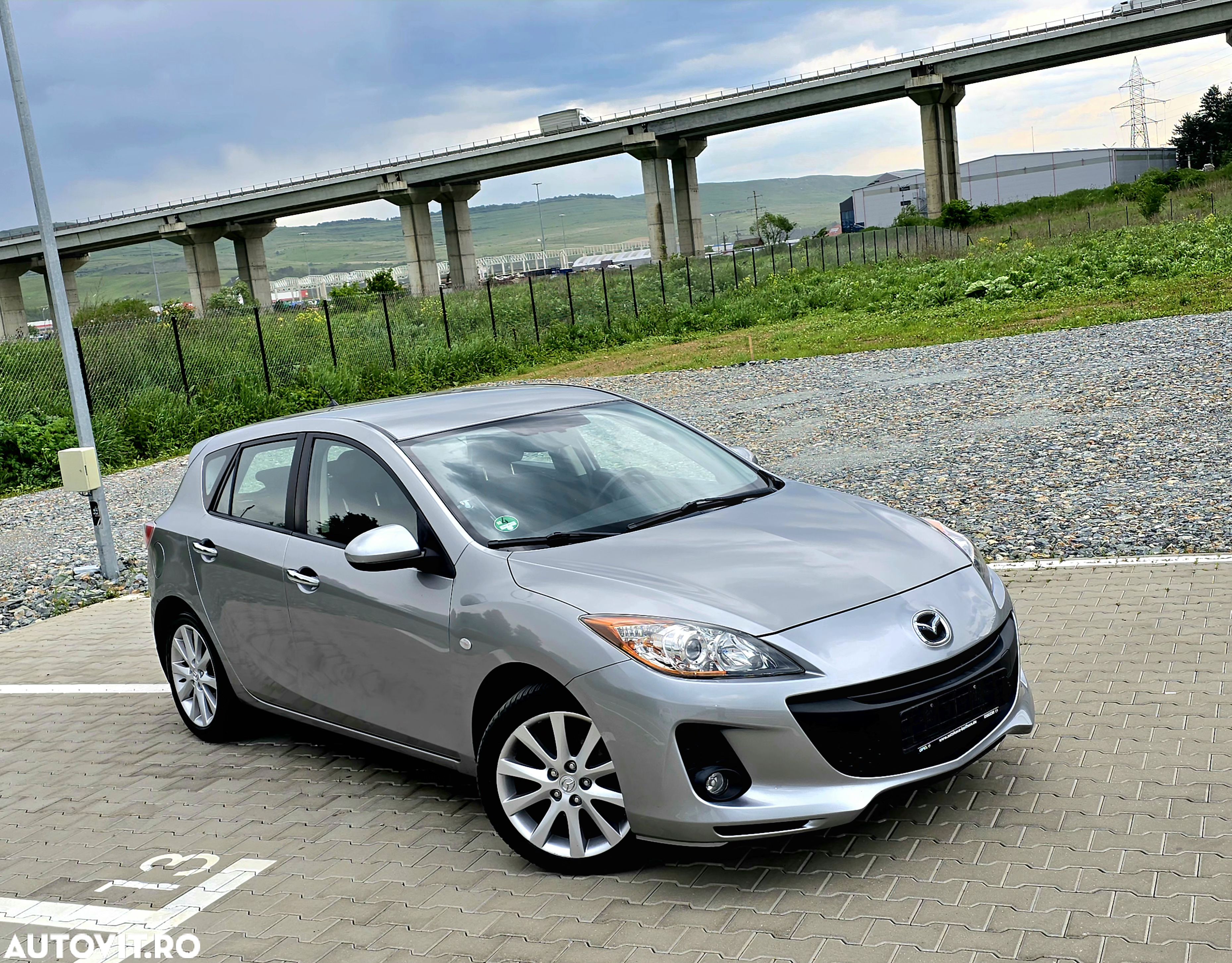 Mazda 3 - 1