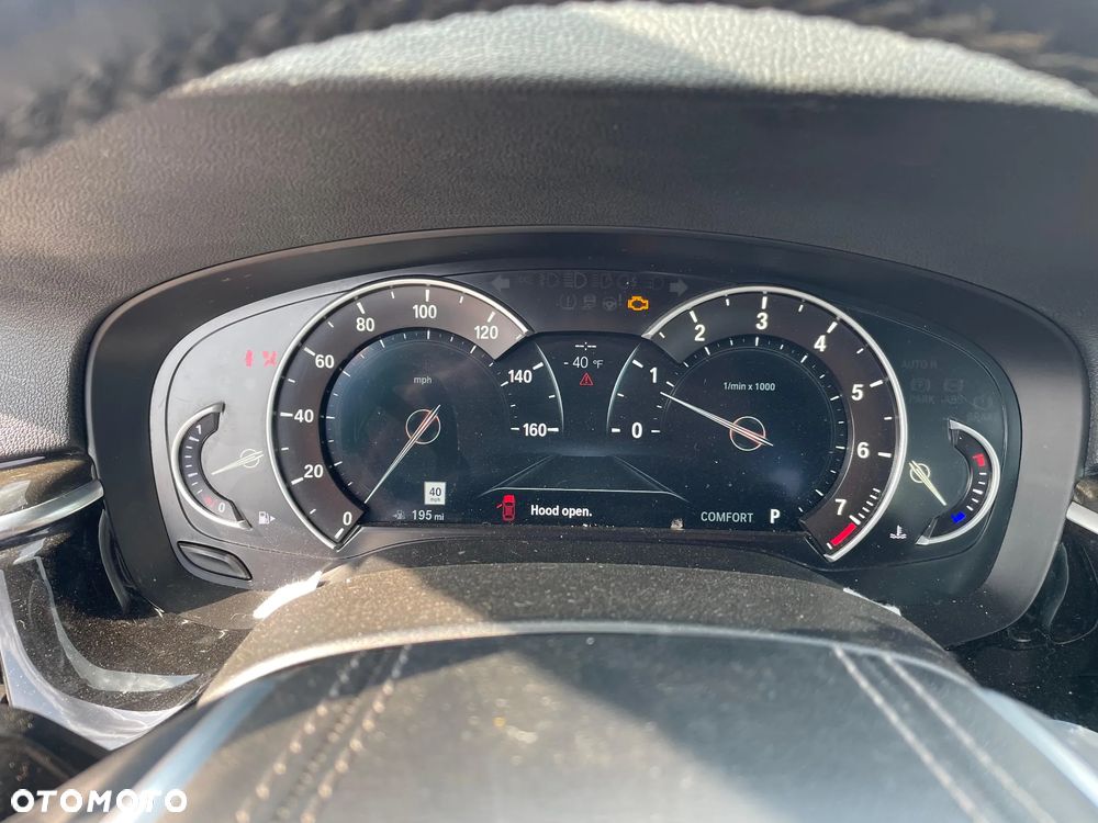 BMW Seria 5 540i xDrive Sport Line - 12