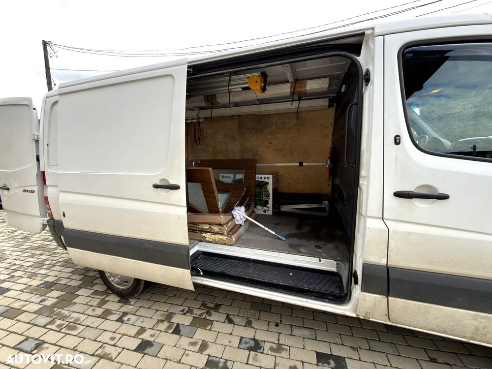 Mercedes-Benz Sprinter - 22