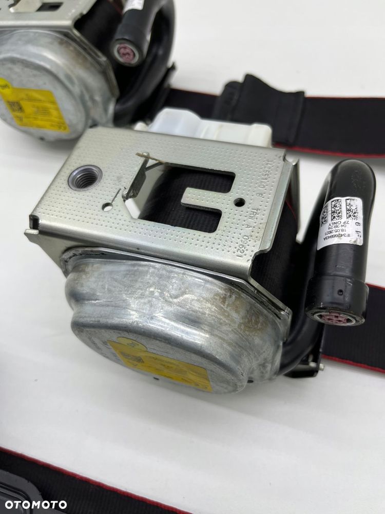 AUDI A3 8Y RS3 PASY BEZPIECZEŃSTWA KOMPLET ORYGINAŁ 8Y0357805D 8Y0857706H - 6