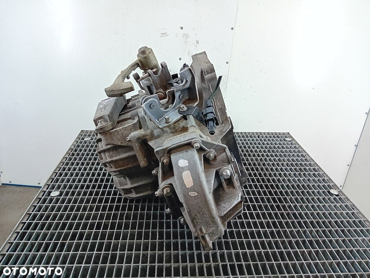 SKRZYNIA BIEGÓW MANUALNA OPEL ASTRA H M32  55192042 1.9 CDTI - 5