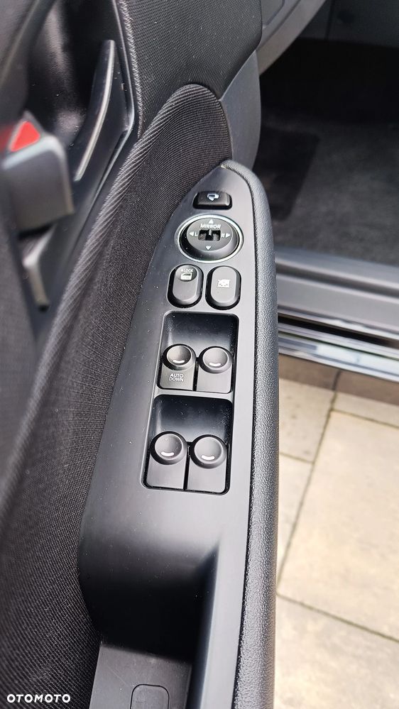 Hyundai i30 1.4 FIFA WM Edition - 23