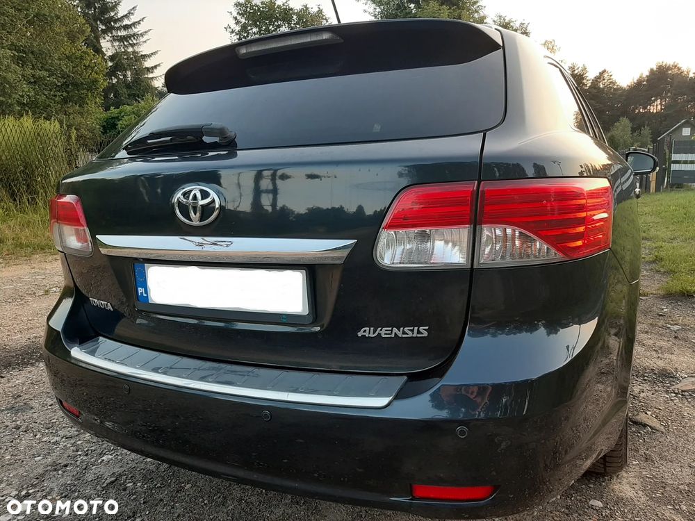 Toyota Avensis 1.8 Premium MS - 7