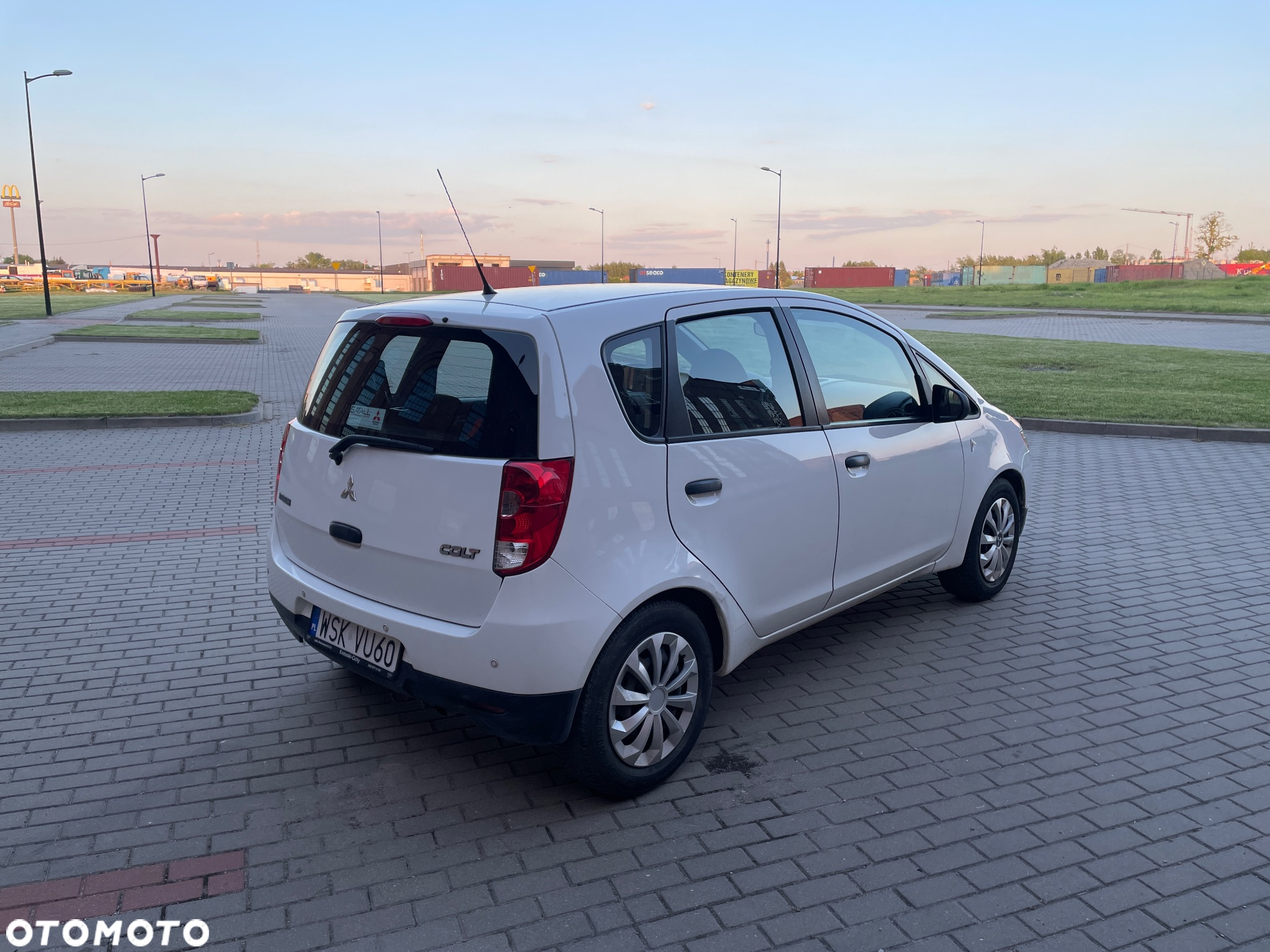 Mitsubishi Colt 1.3 Inform - 3