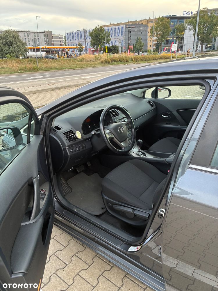 Toyota Avensis 1.8 Sol MS - 7