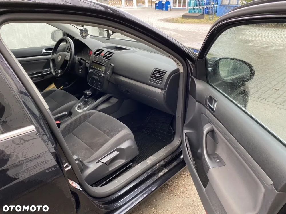 Volkswagen Golf 1.9 TDI DSG GT Sport - 2