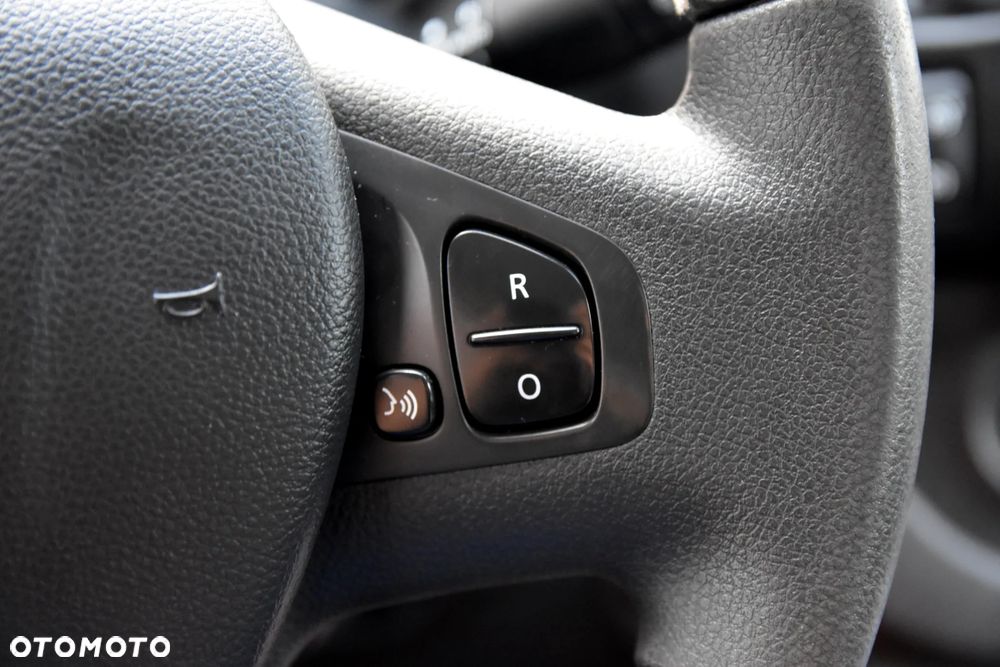 Opel Vivaro L2H1 2.9t Sport - 28