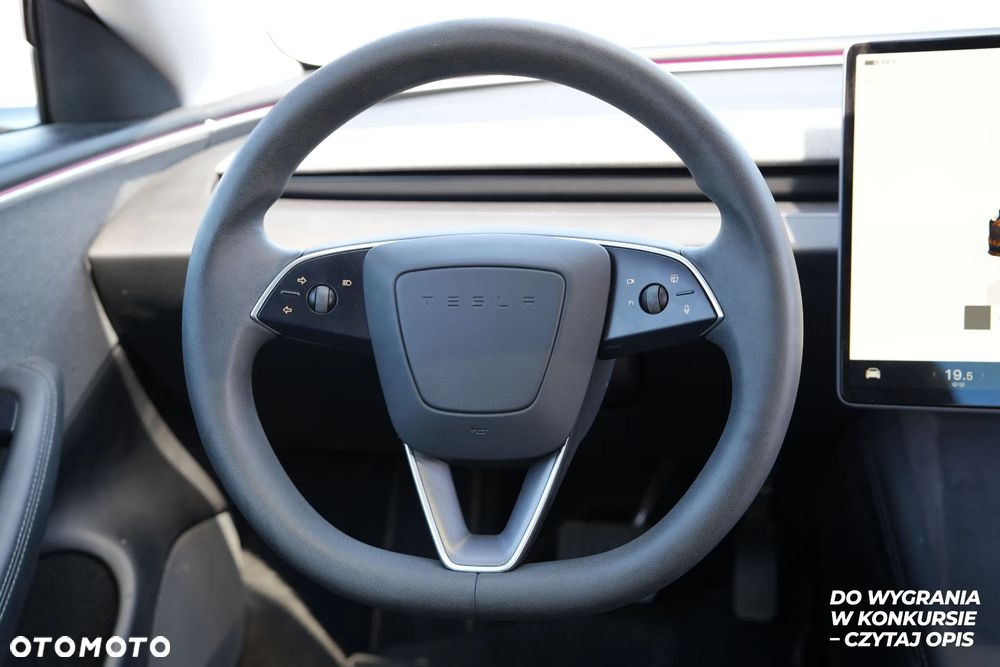 Tesla Model 3 - 9