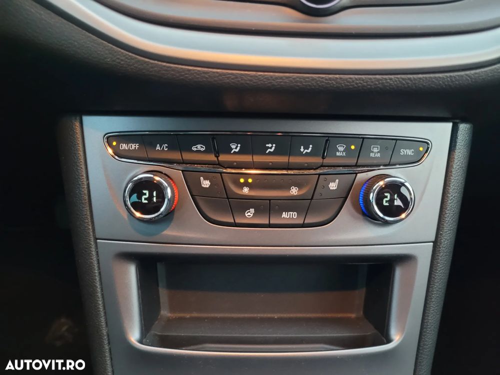 Opel Astra 1.2 Turbo Start/Stop Sports Tourer - 14