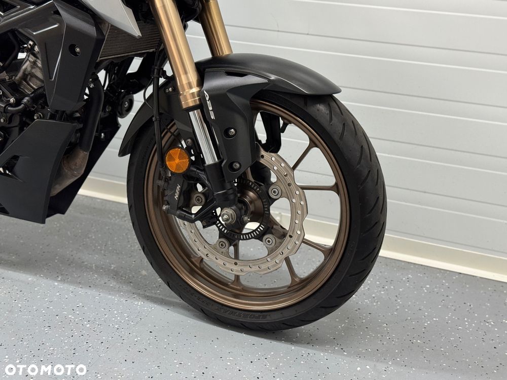 Honda CB - 7