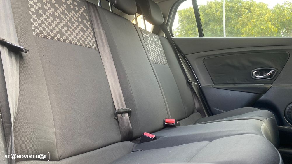 Renault Mégane Sport Tourer 1.5 dCi Dynamique - 18