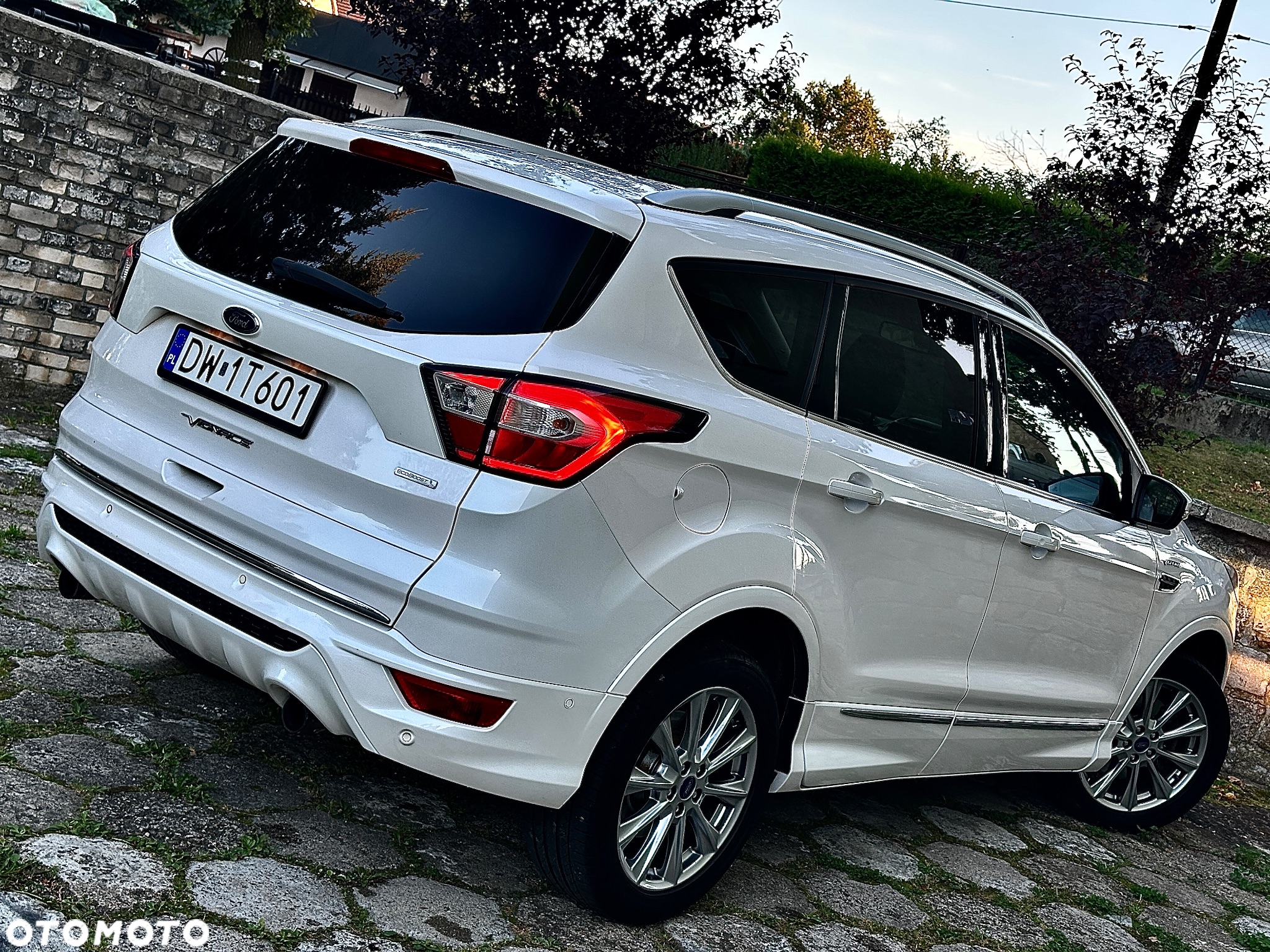 Ford Kuga Vignale 1.5 EcoBoost AWD ASS - 4