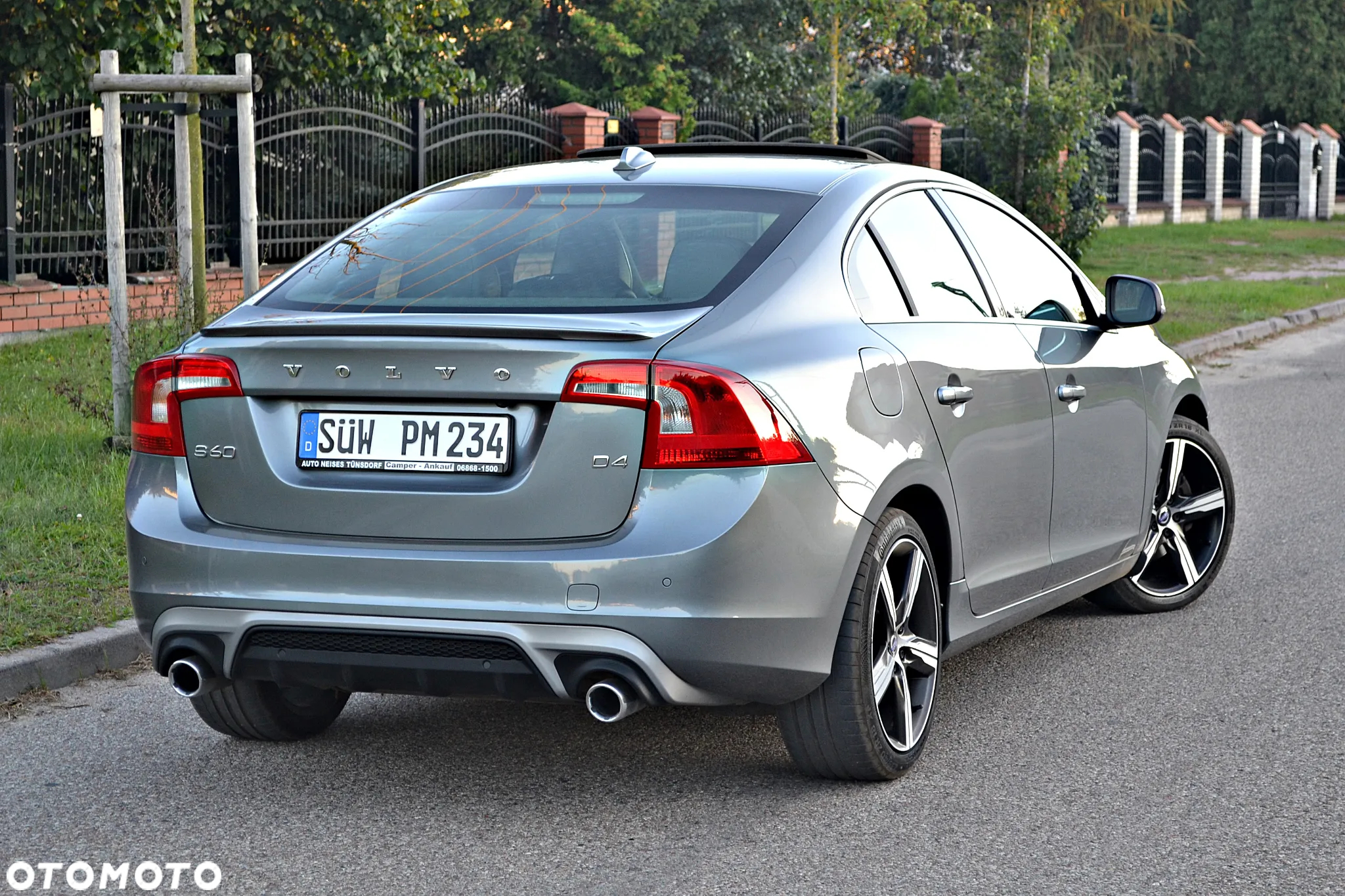 Volvo S60 D4 Geartronic RDesign - 13