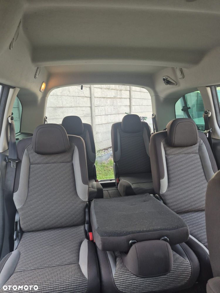 Peugeot Partner 1.6 HDi Outdoor 7os - 13