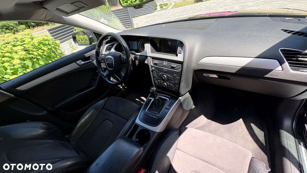 Audi A4 Avant 2.0 TDI - 15