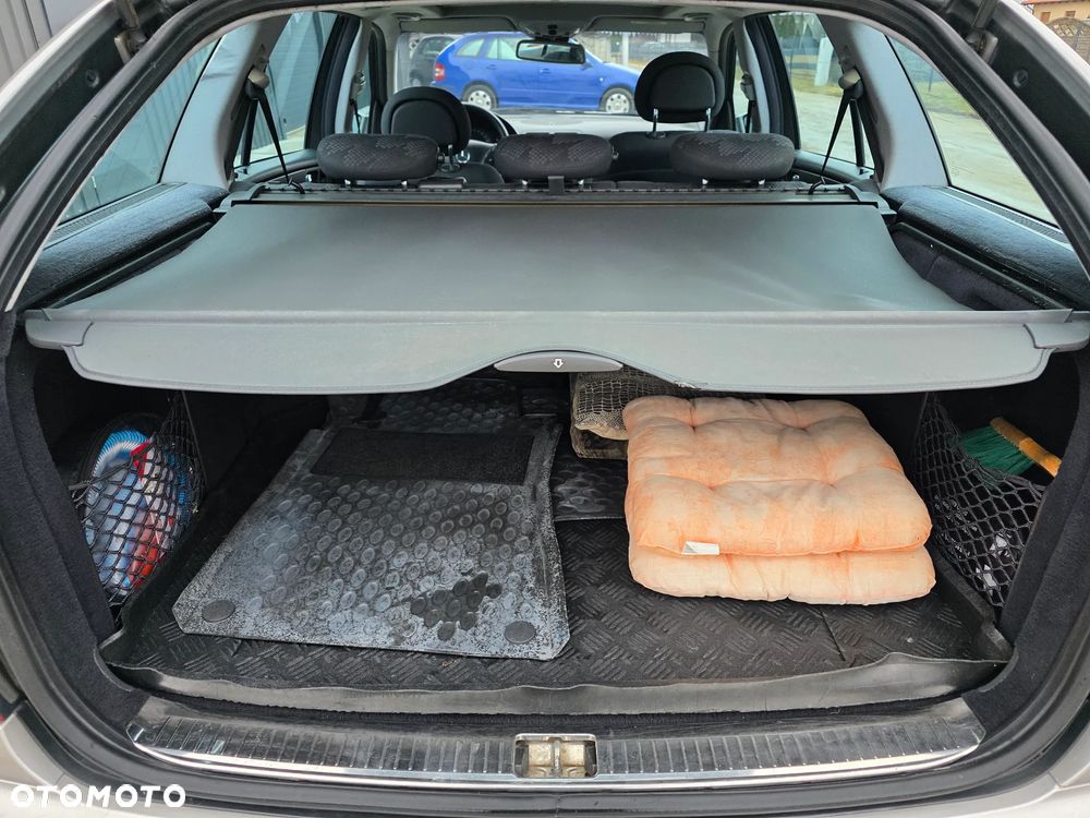 Mercedes-Benz Klasa C 180 Kompressor Avantgarde Sport Edition - 18