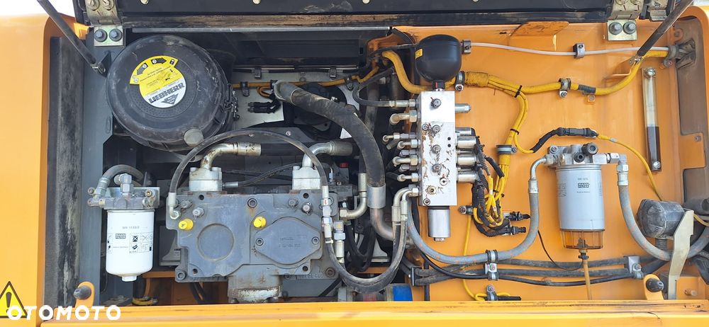 Liebherr R926 LC - 8