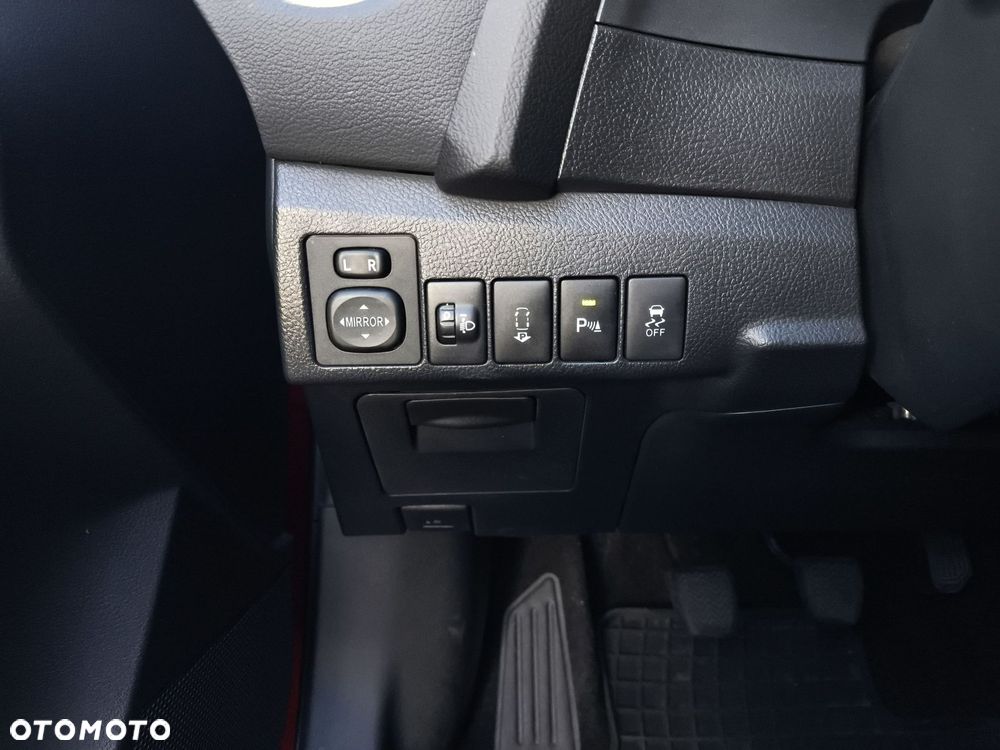 Toyota Auris 1.6 Premium - 13