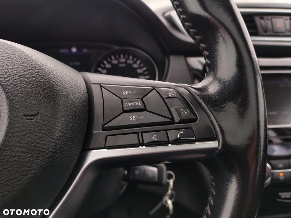 Nissan Qashqai - 22