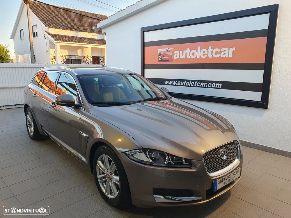 Jaguar XF Sportbrake 2.2 D Premium Luxury - 2