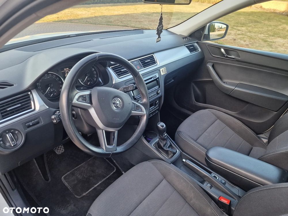 Skoda RAPID - 6