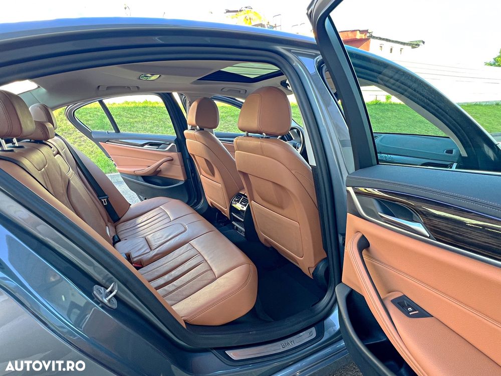 BMW Seria 5 520d Aut. Luxury Line - 8