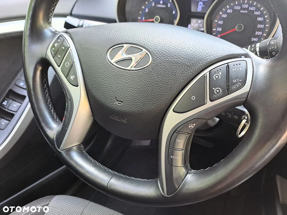Hyundai i30 1.6 Premium - 15