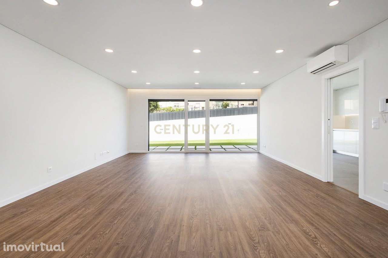 Fantástica  Moradia T5 Nova – Bairro do Trigache, Famões - Grande imagem: 4/19