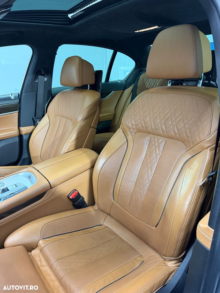 BMW Seria 7 - 18