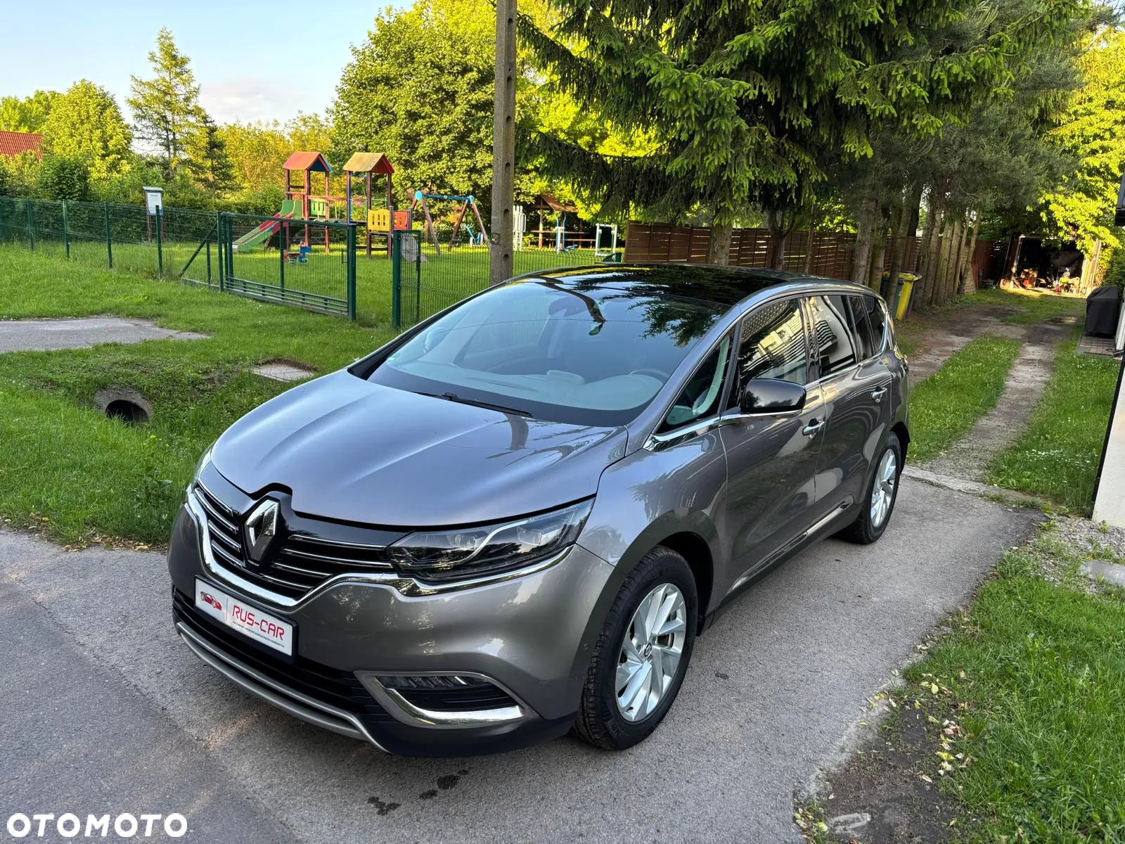 Renault Espace 1.6 dCi Energy Initiale Paris EDC 7os - 32