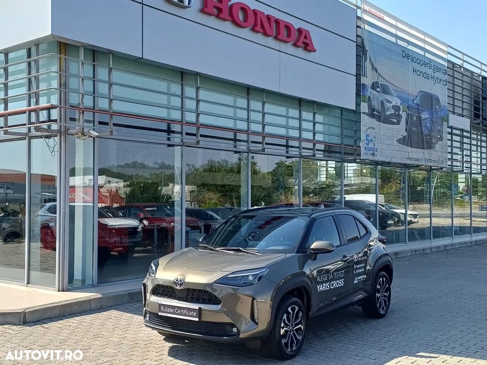 Toyota Yaris Cross 1.5 VVT-i HSD 4x2 Dynamic - 1
