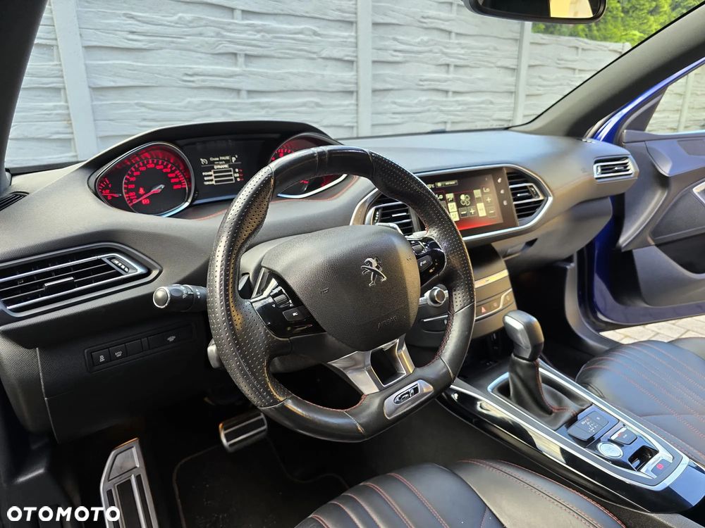 Peugeot 308 - 24