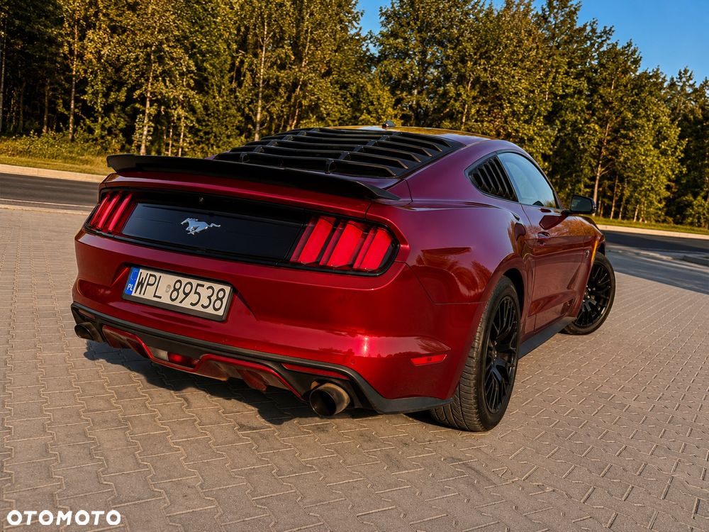 Ford Mustang - 16