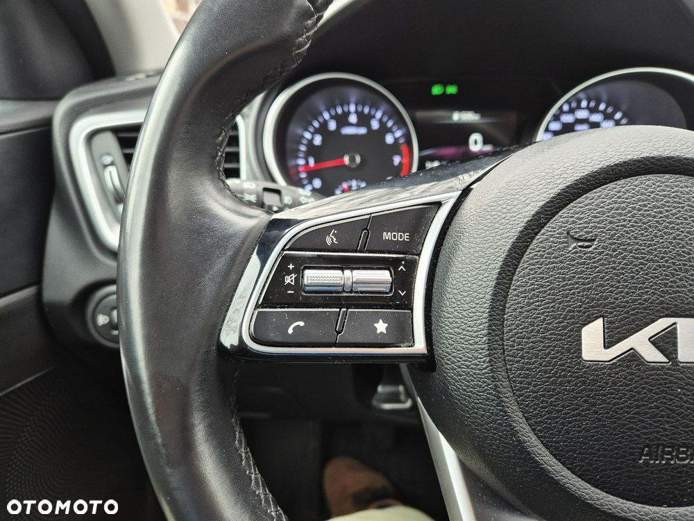 Kia Ceed 1.5 T-GDI M - 26
