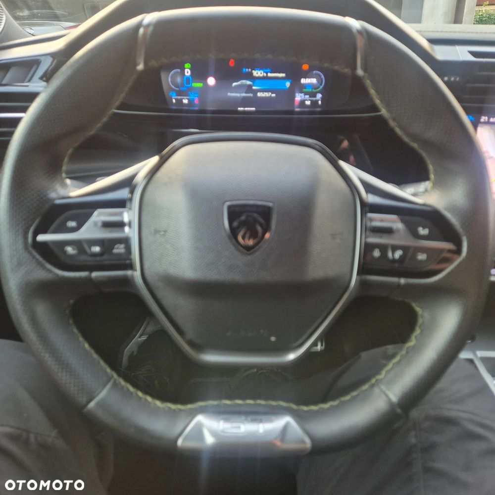 Peugeot 408 - 22