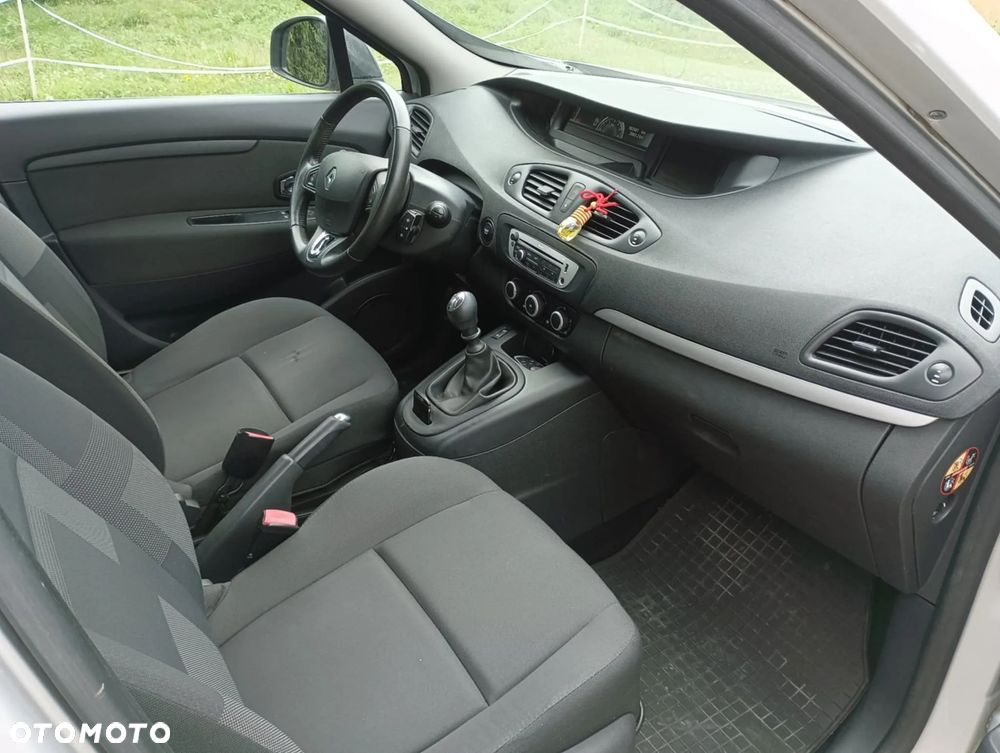 Renault Scenic 1.5 dCi Authentique - 8