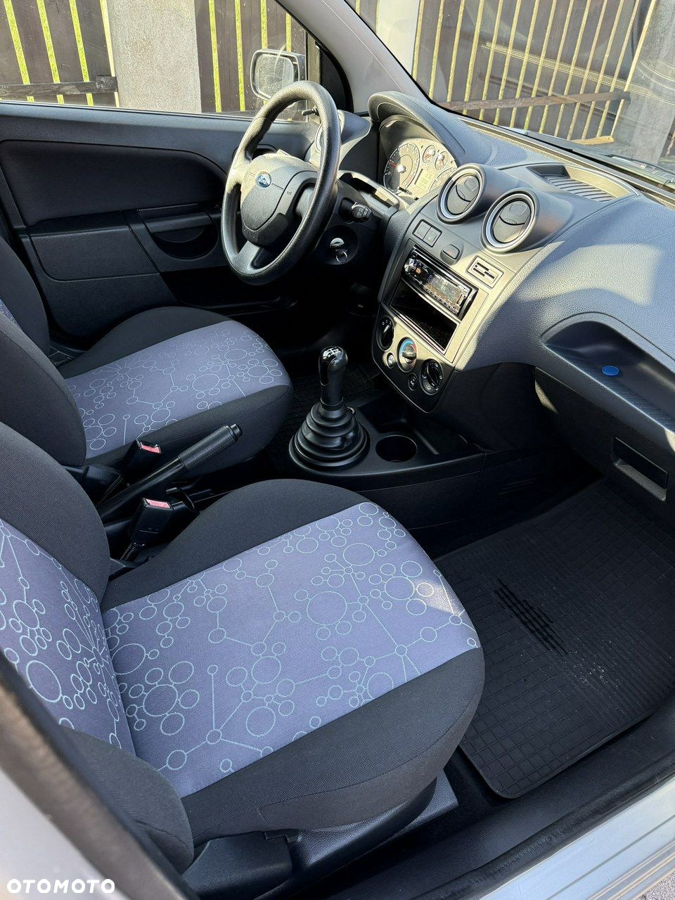 Ford Fiesta 1.3 Ambiente - 10