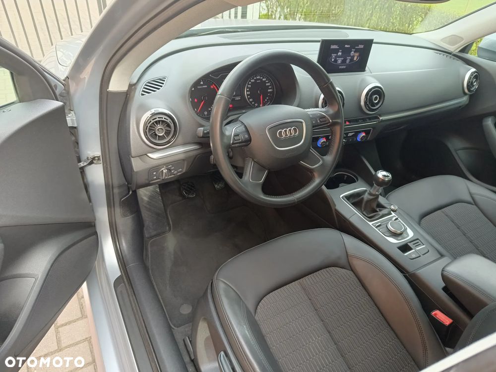 Audi A3 Limousine 1.6 TDI design - 17