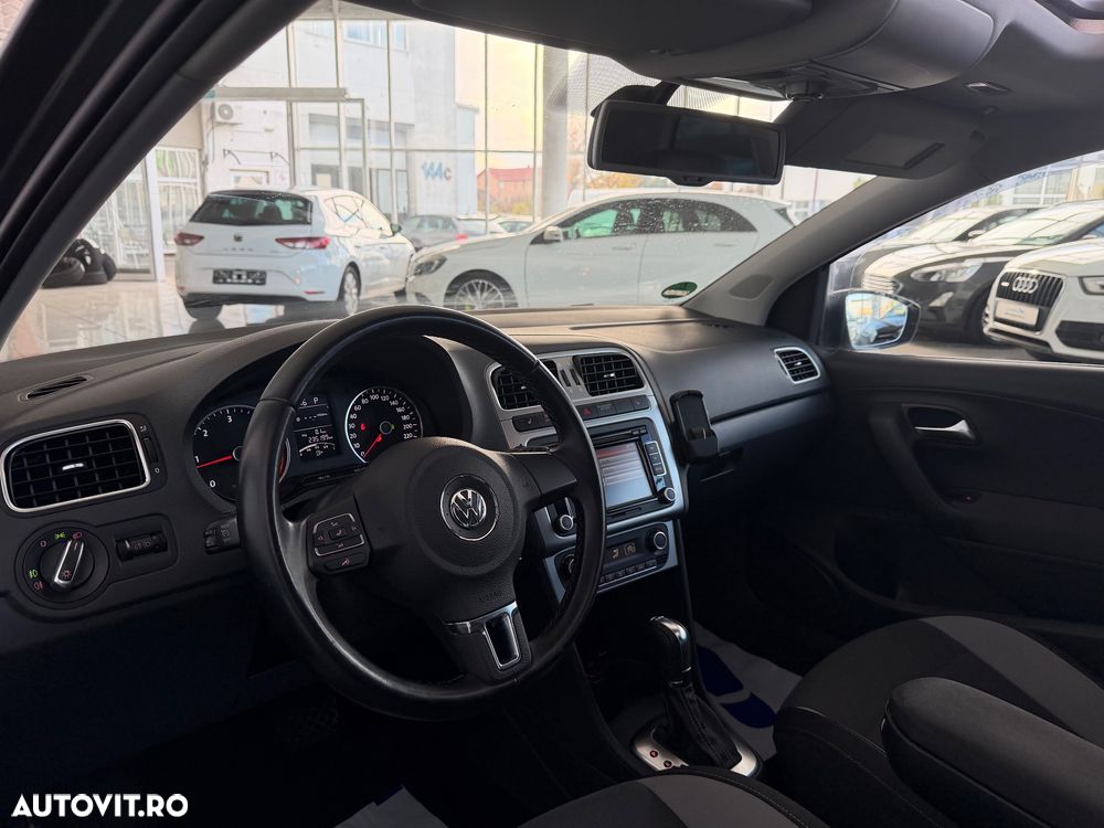 Volkswagen Polo 1.6 TDI DSG Life - 26